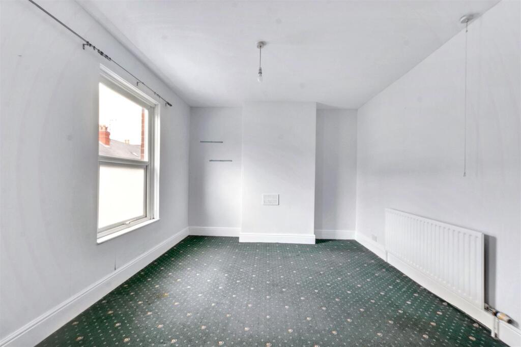 Bedroom One_2.jpeg