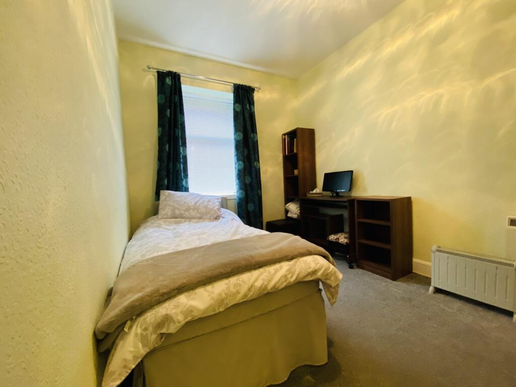 166 Brooms Road, Dumfries, DG1 2EF - Braidwoods So