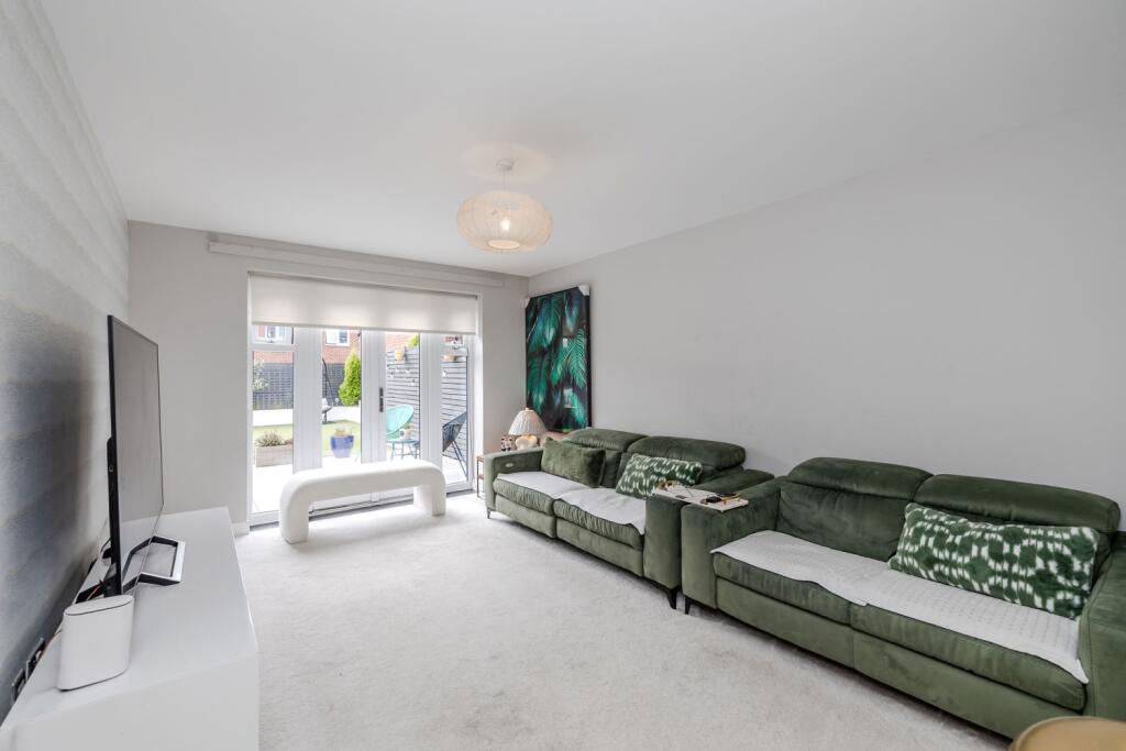 14BridgetGardens-NewcastleGreatPark-NE139DD-2