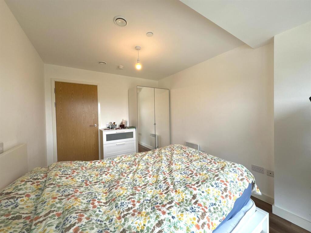 Bedroom.jpeg