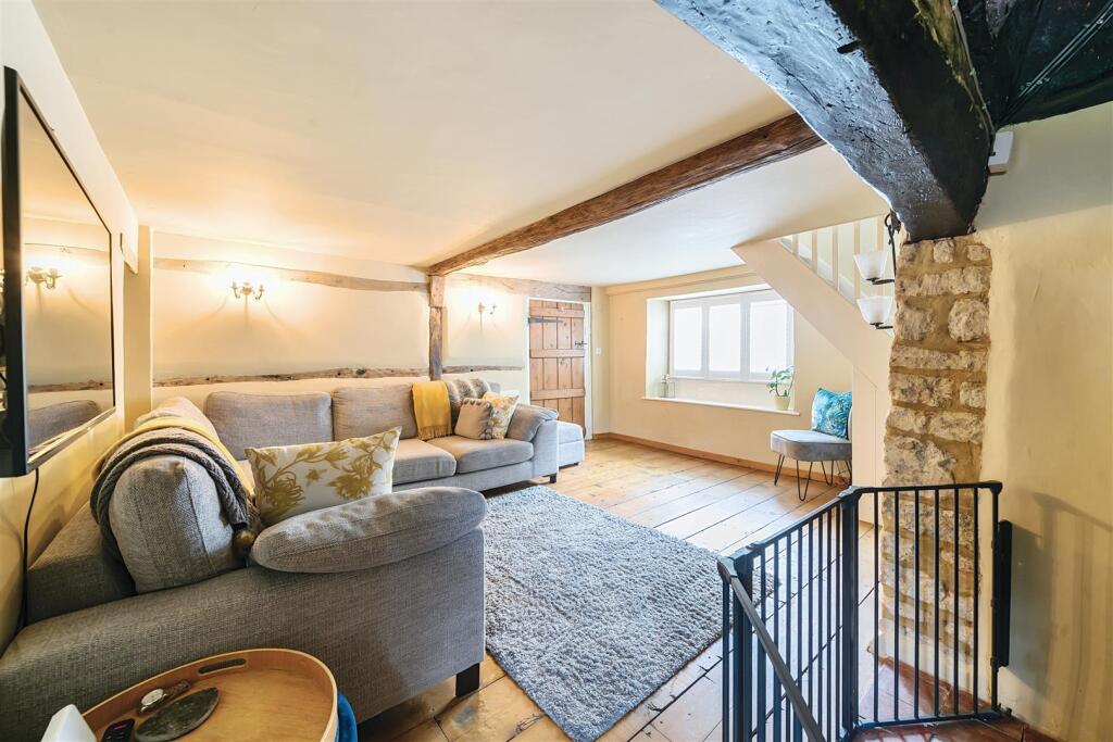 Pear Tree Cottage, 12 Blakesley Hill Greens Norton