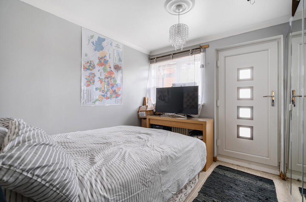 1325546-8-687f715...