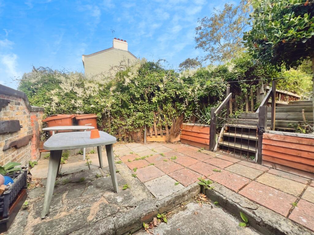 549a2812garden