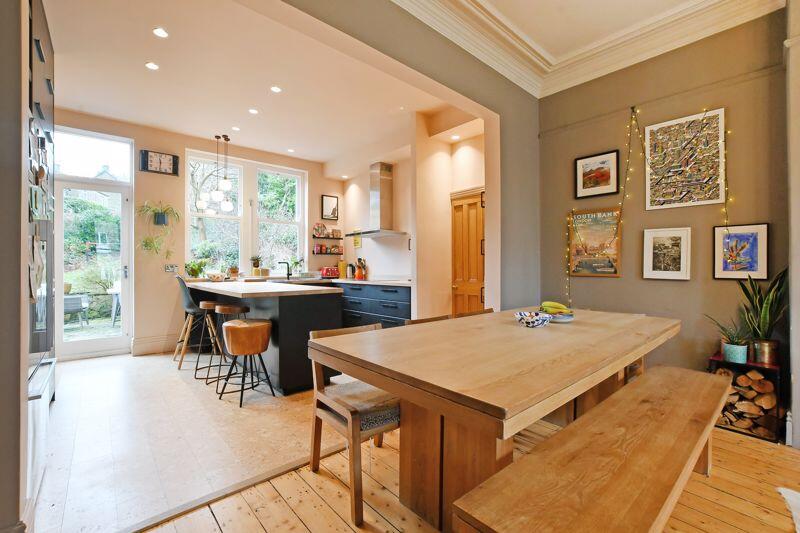 Open Plan Family Room / Kitchen 