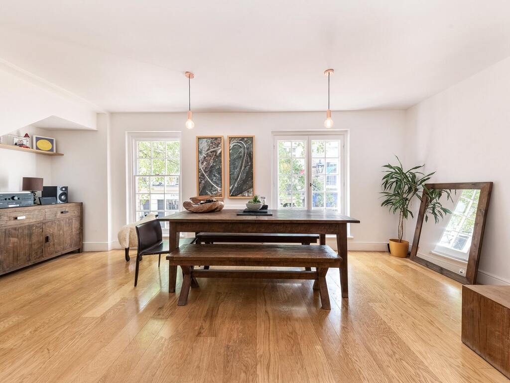 Seven Dials Courtsev