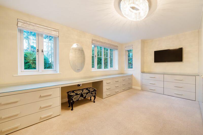 Dressing Room/ Bedroom
