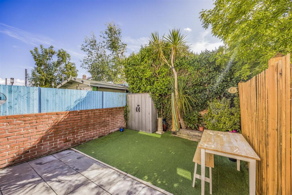 98 Dunbar Road, Southsea-PorticoMarketing-SoldBy-3
