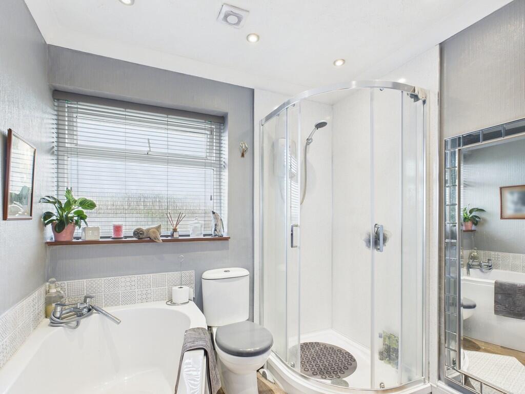 CAM03582G0-PR0142...