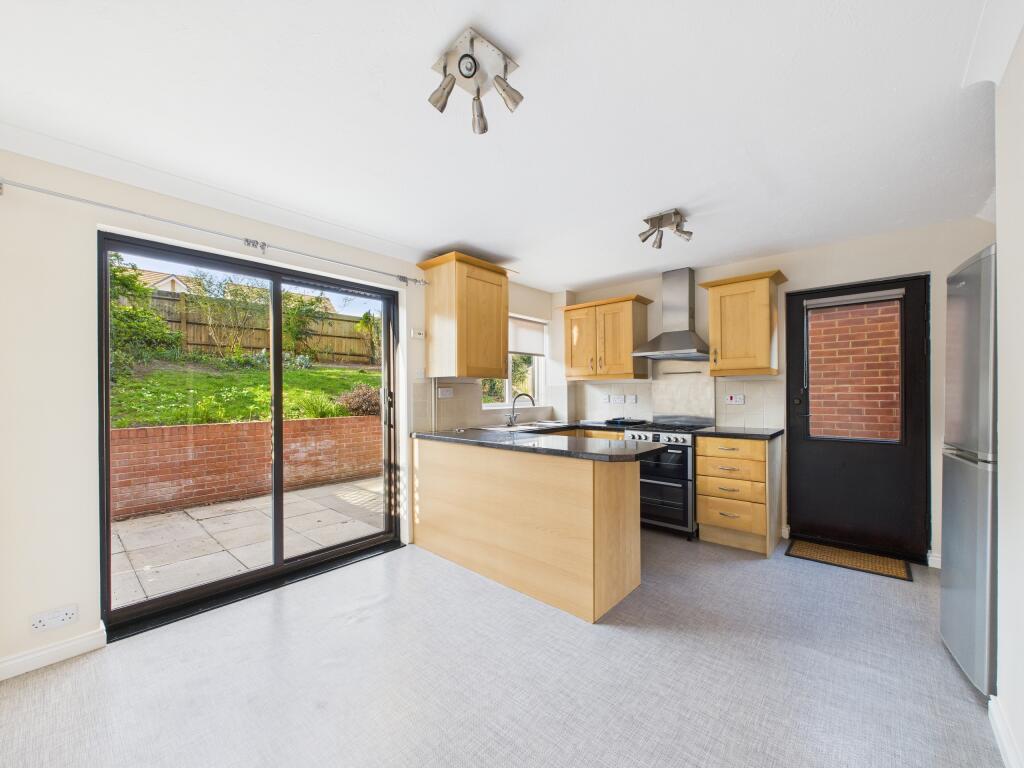 Kitchen 1