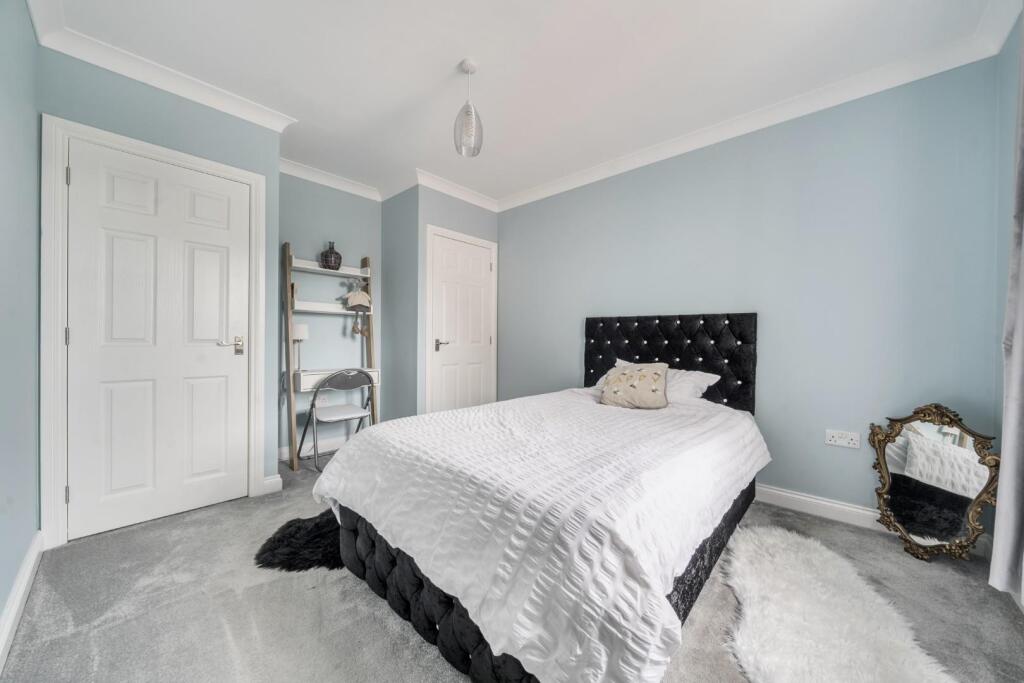 THIRD DOUBLE BEDROOM.jpg