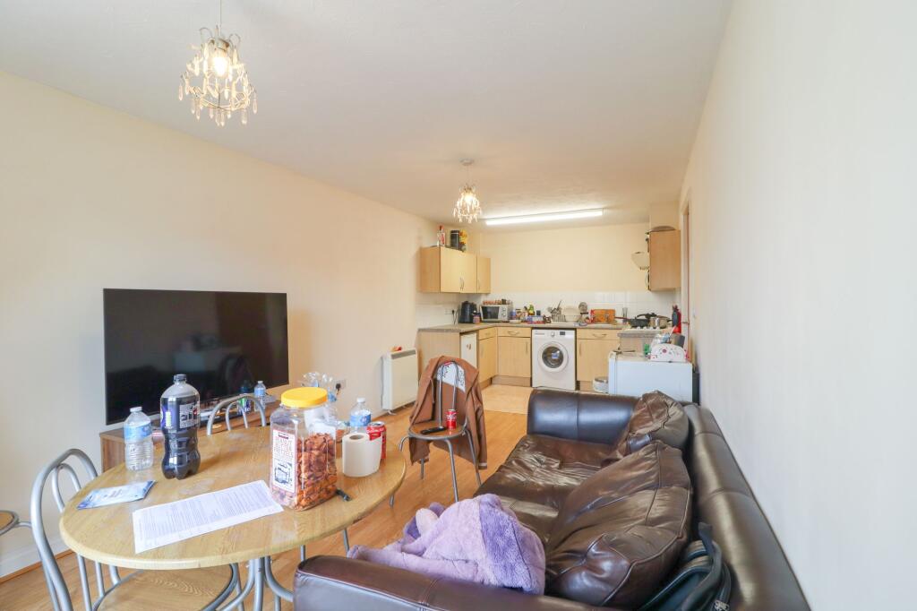 Open Plan Living Room/Kitchen/Dining Area