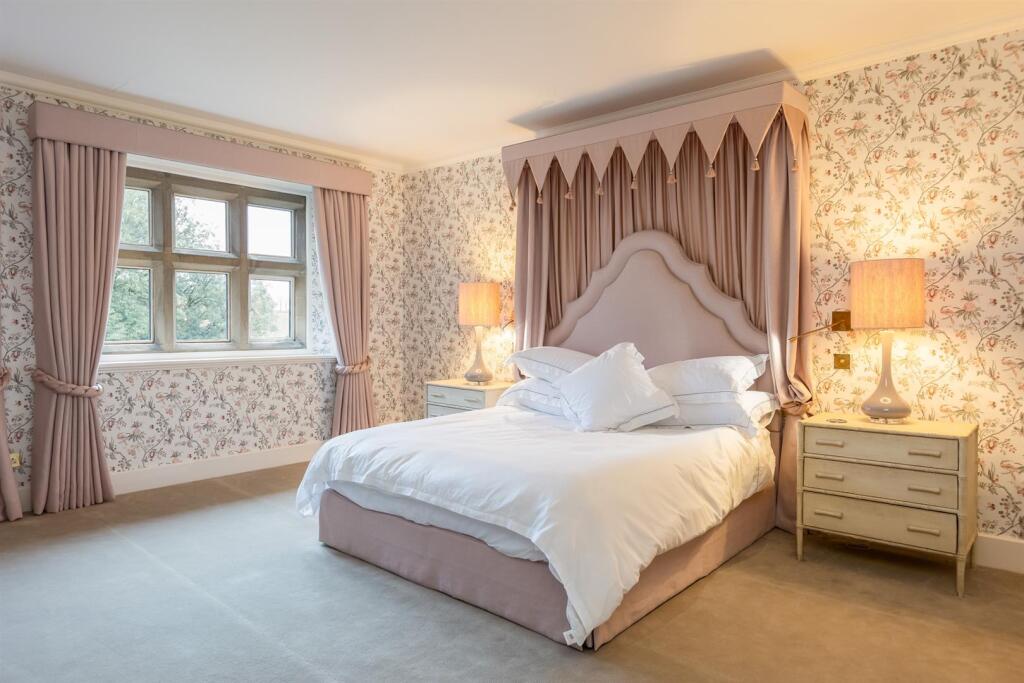 Guest Bedroom Suite