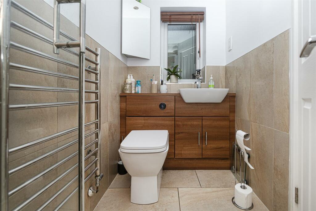 Bramleys Estate Agents - Blacksmiths Fold (41).jpg