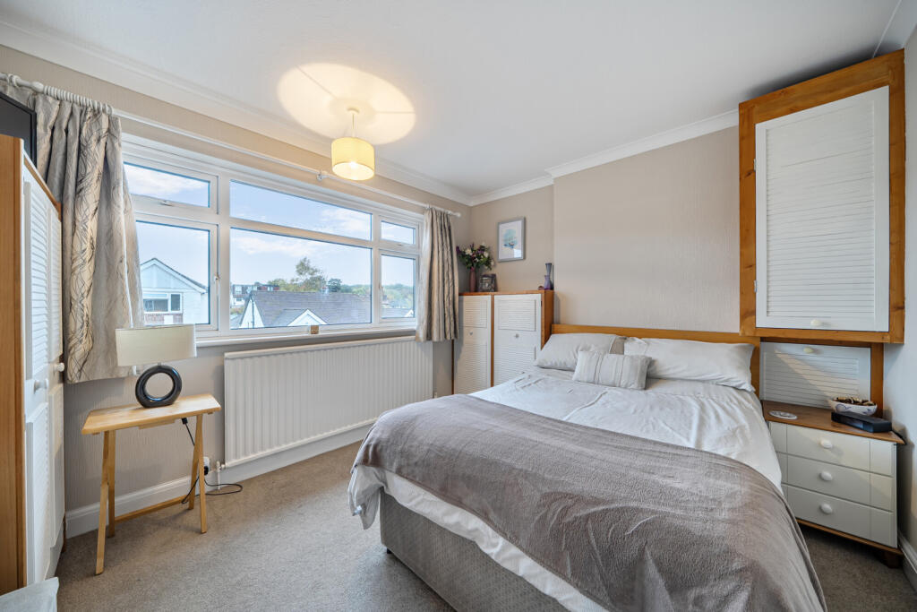 1370868-19-68f62f...