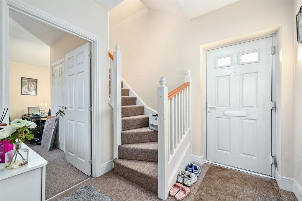 59 Meadow drive, Henfield, BN5 (18).jpg