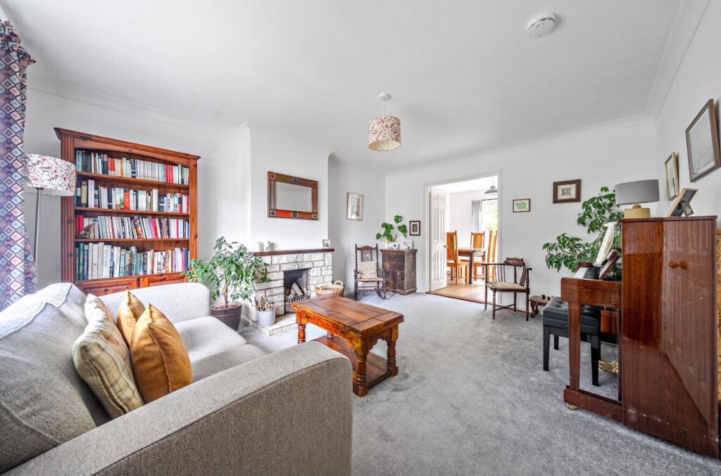 1303083-16-683ee9...