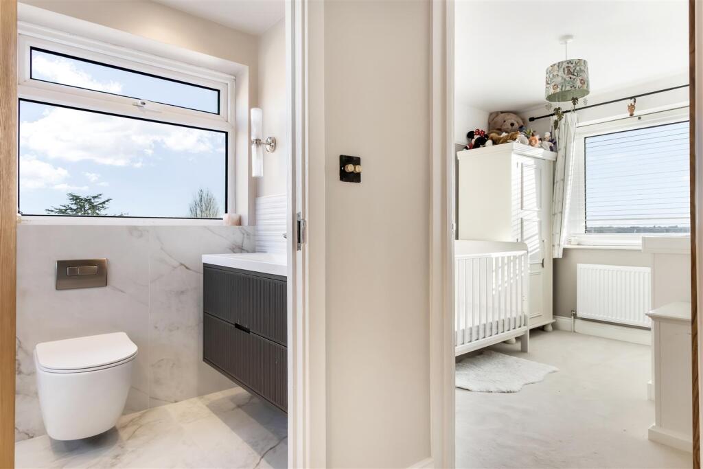 Bathroom &amp; Bedroom 3