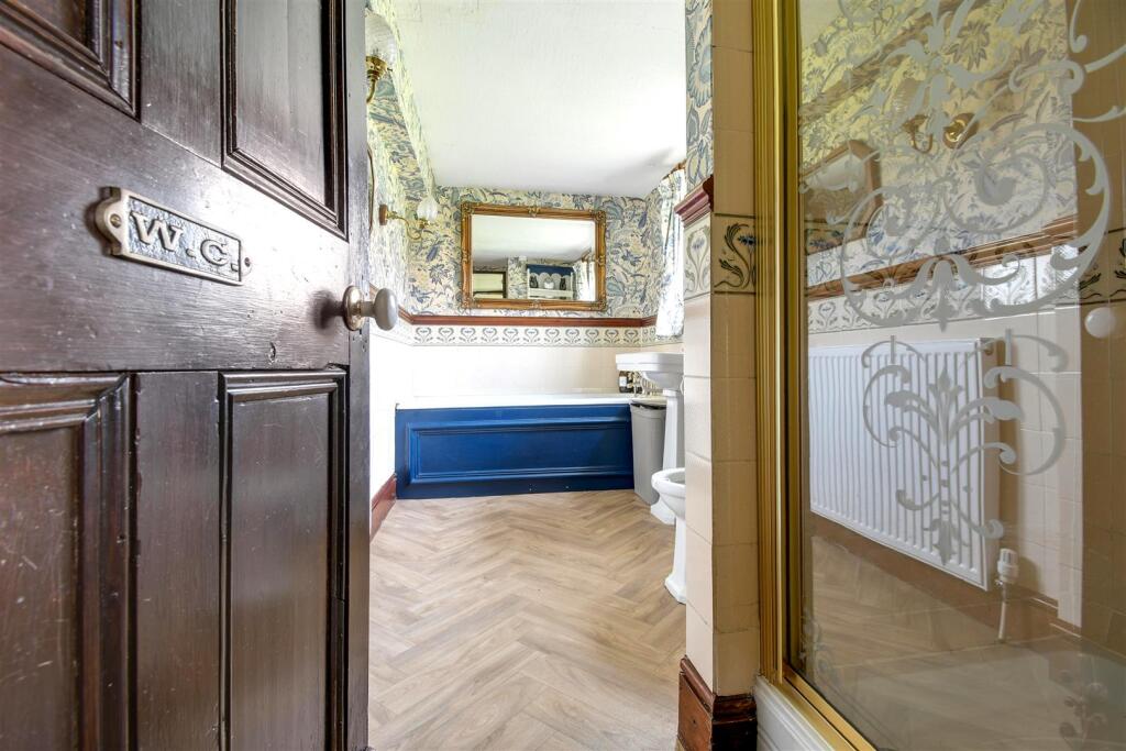 Family bathroom