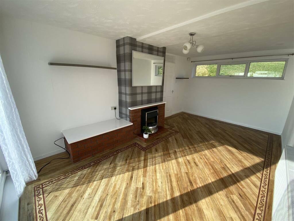 Lounge: