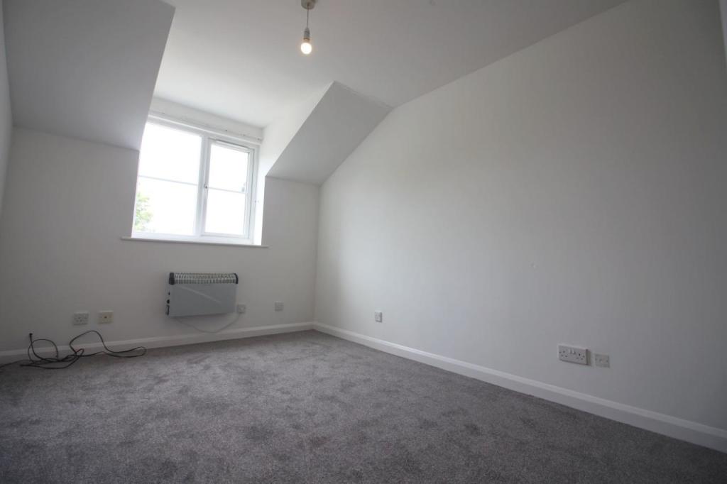 bedroom..jpg