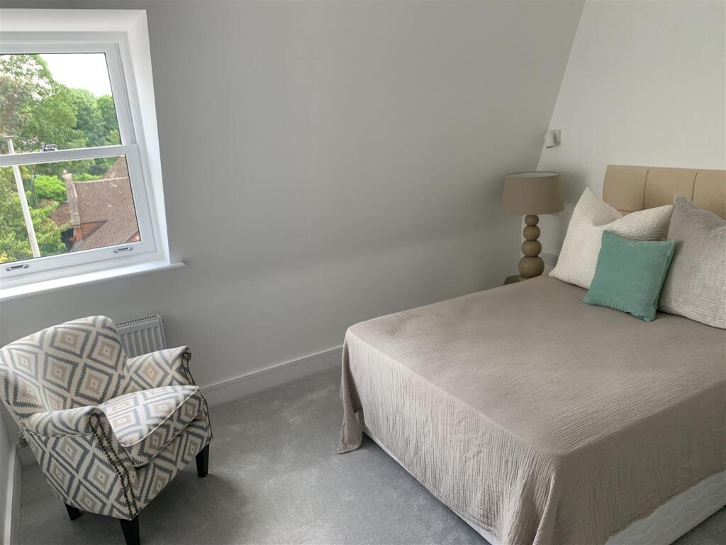 Flat 14 St Marks - Bedroom (2).jpg