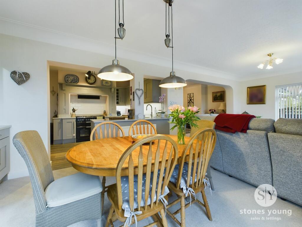 Living Area/Dining Room