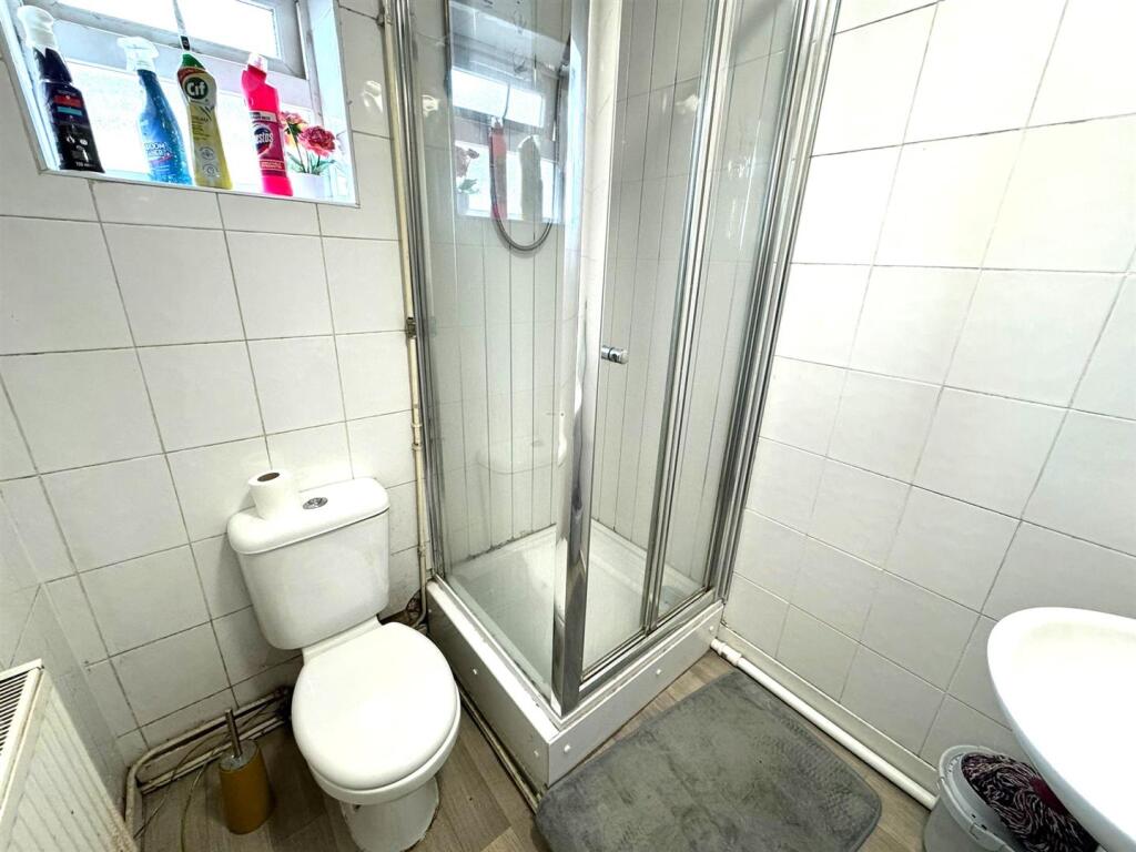 Shared Shower Room