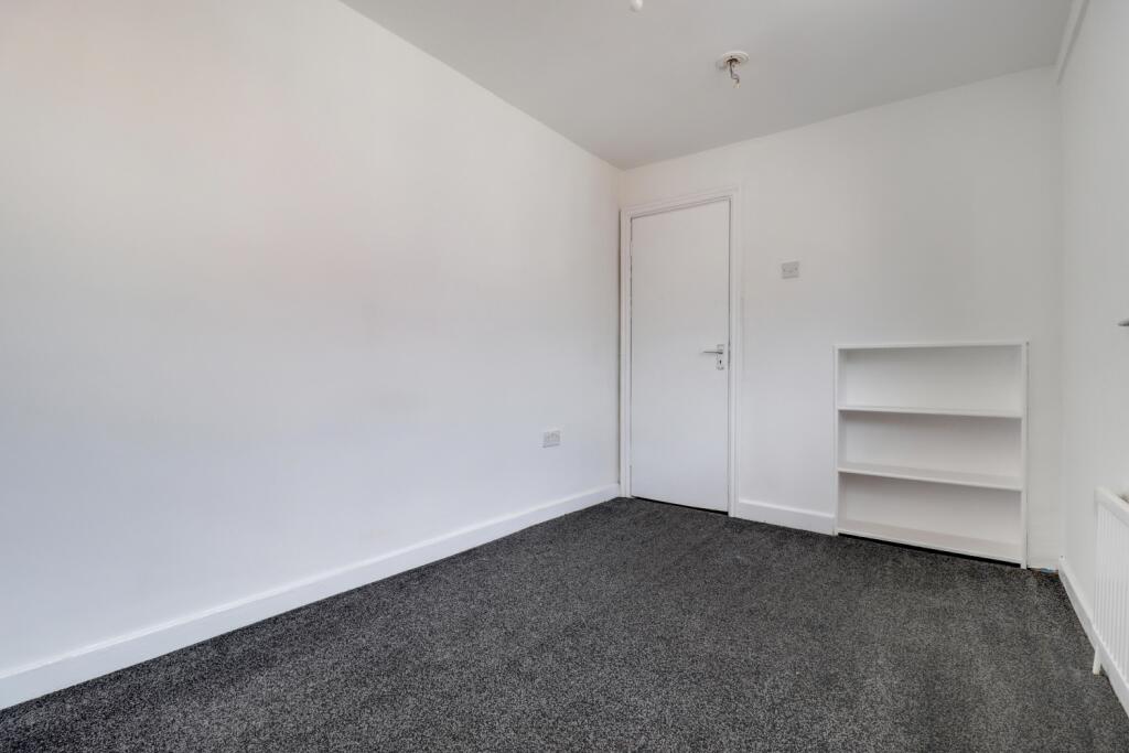 18- Rob Hammond EweMove Pontefract