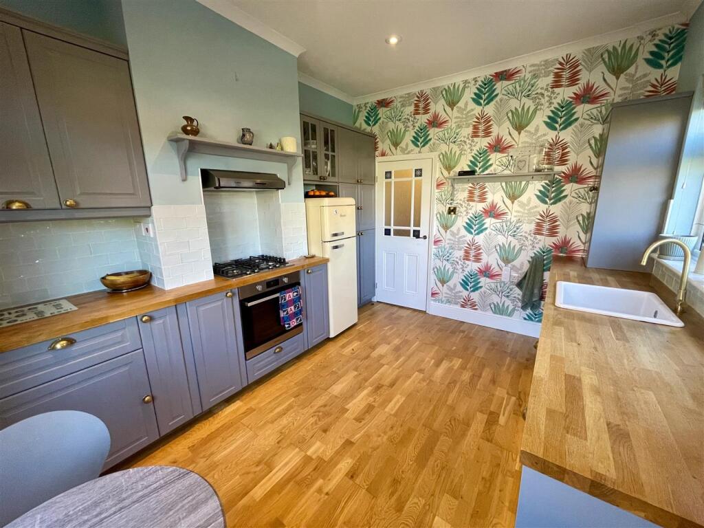 Kitchen/Breakfast Room