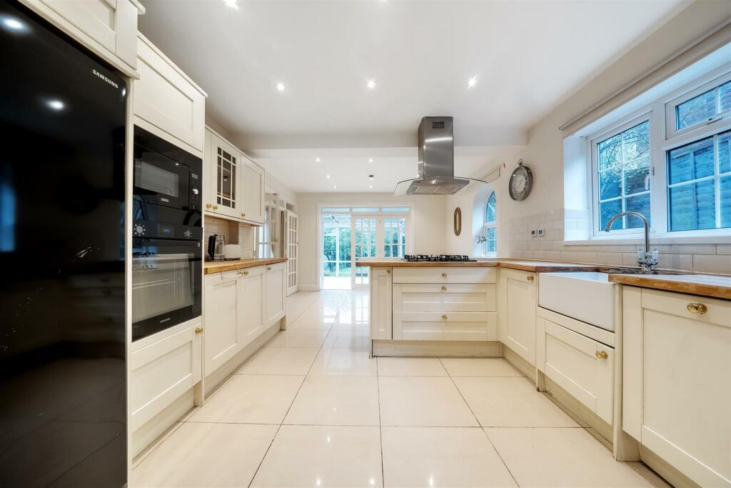 Kitchen.jpg