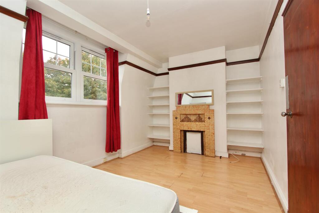 Nevill Road, N16