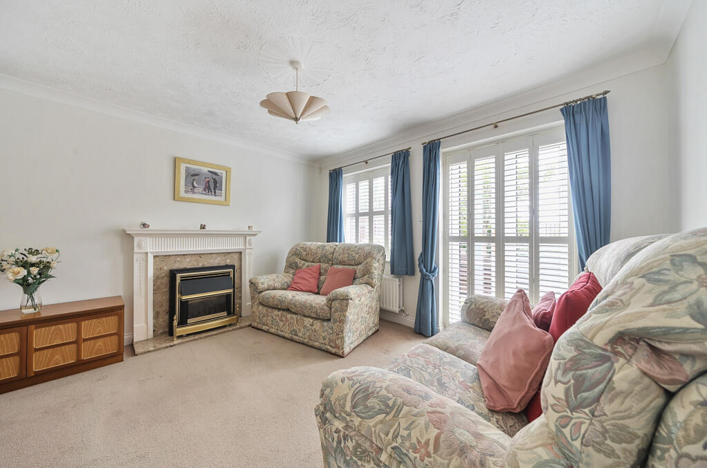 1315687-14-685bdf...