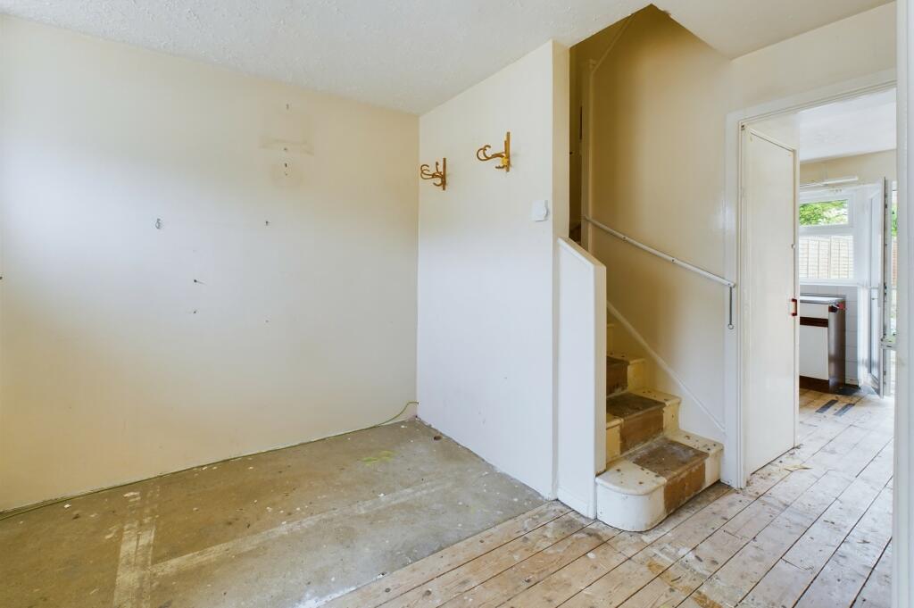 CAM02545G0-PR0138-STILL002