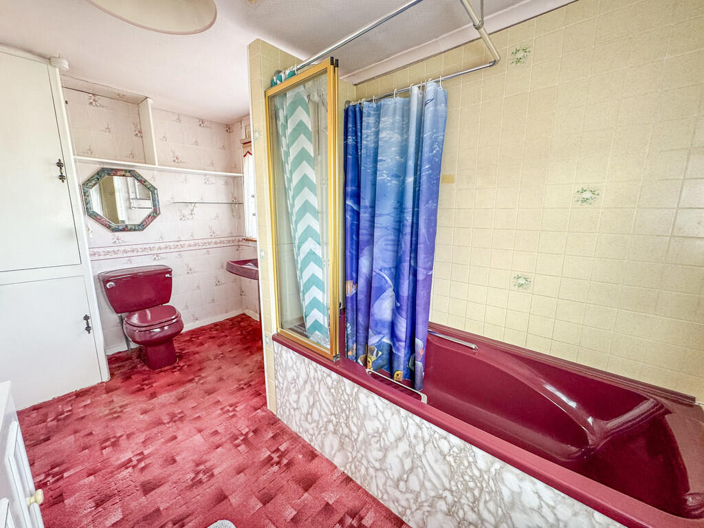 bathroom1