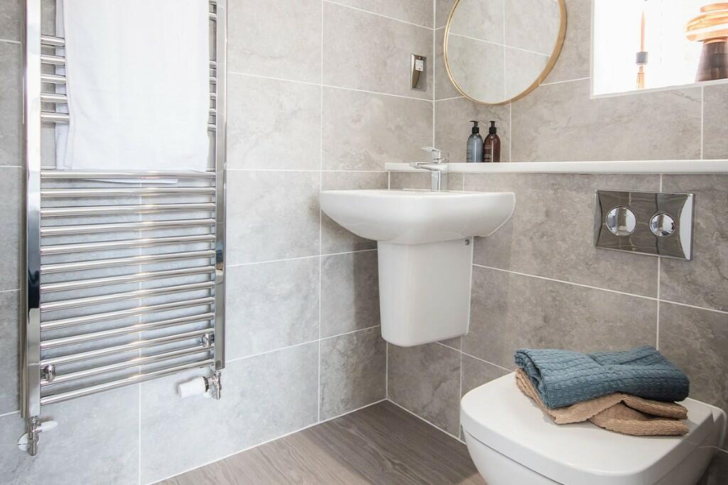 Example En Suite