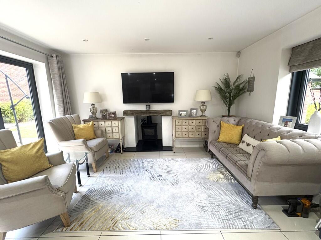kitchen lounge 1