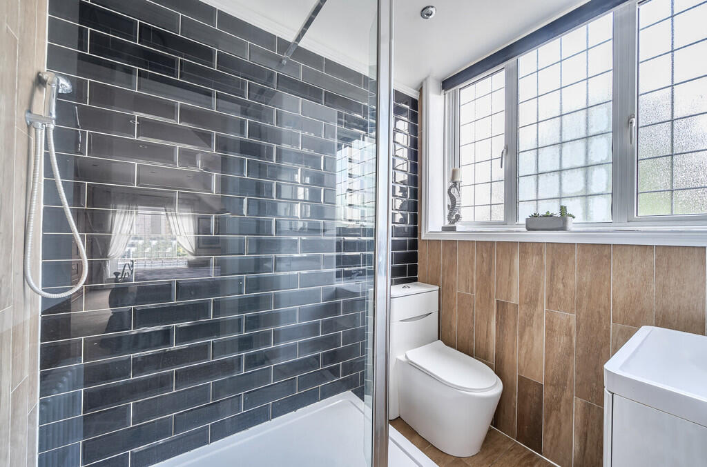 1325600-17-687a80...