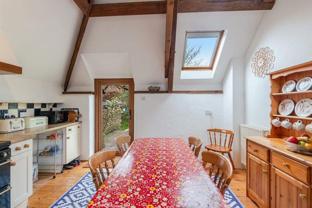 A28 - Carew Barn - 230414.jpg