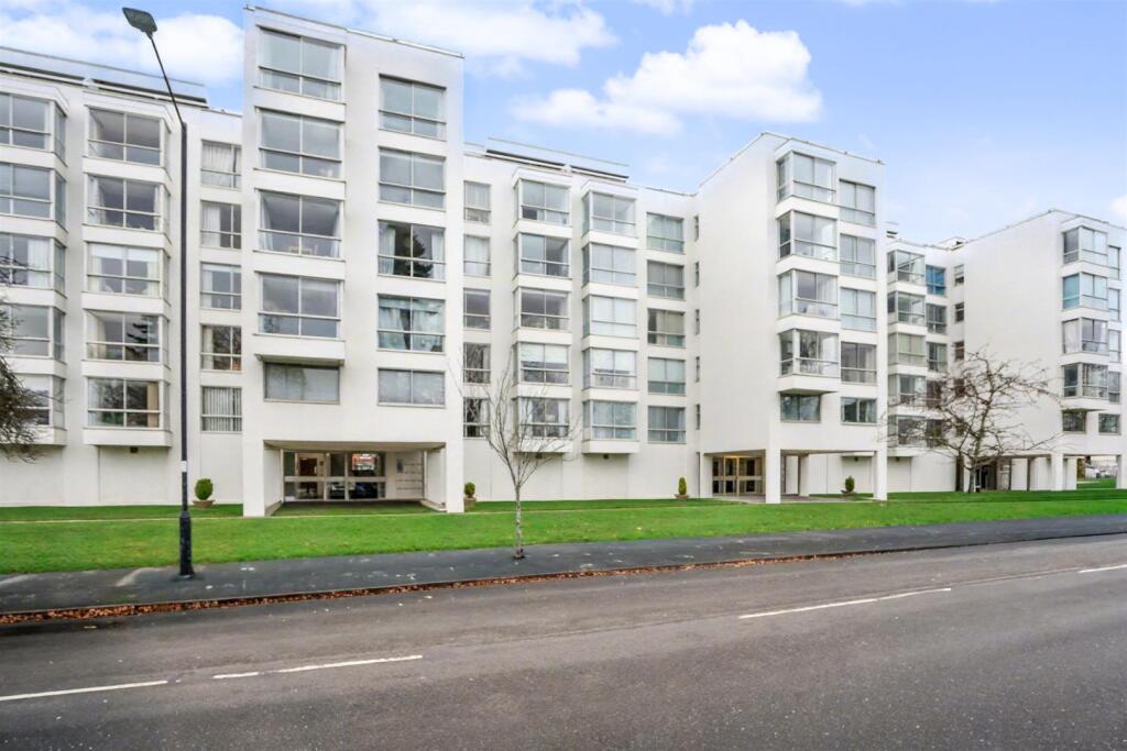 44 Regency House-13.jpeg