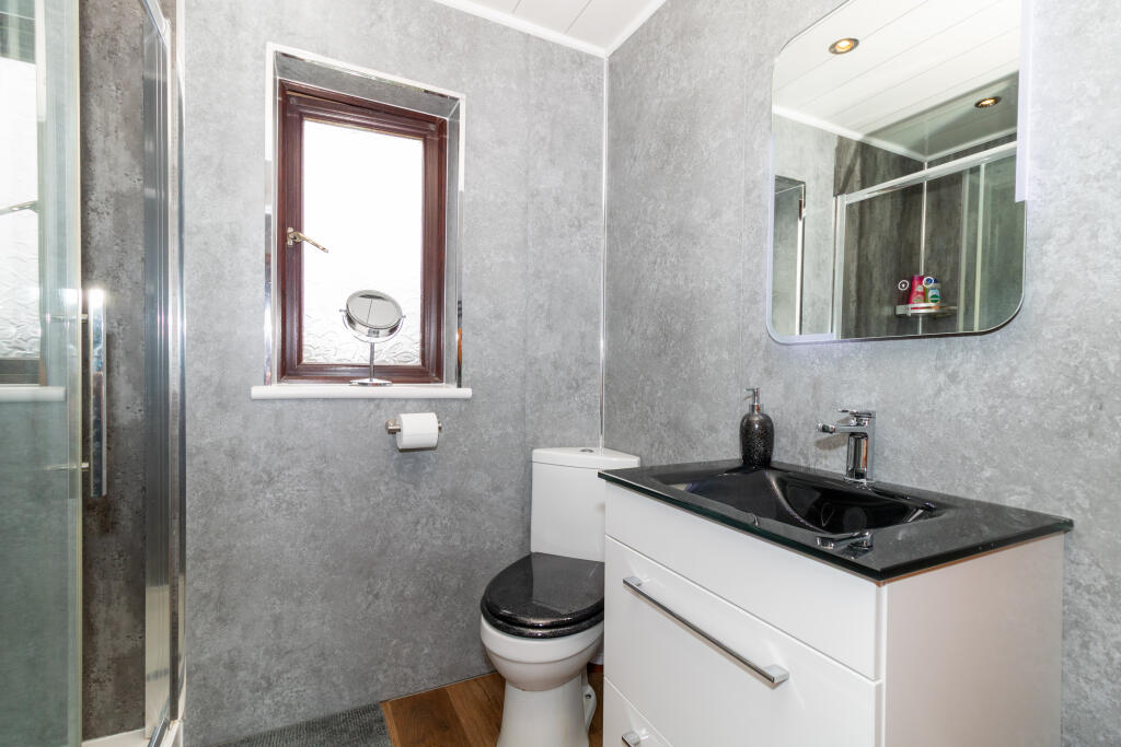 Bedroom One En-Suite