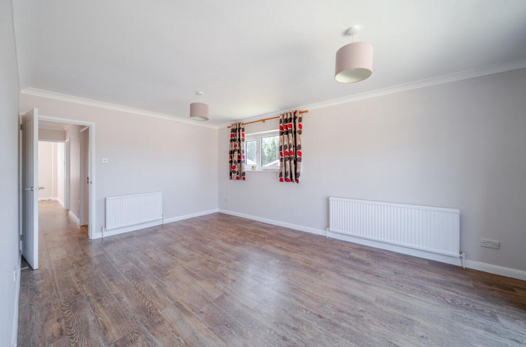 1318096-5-686d229...