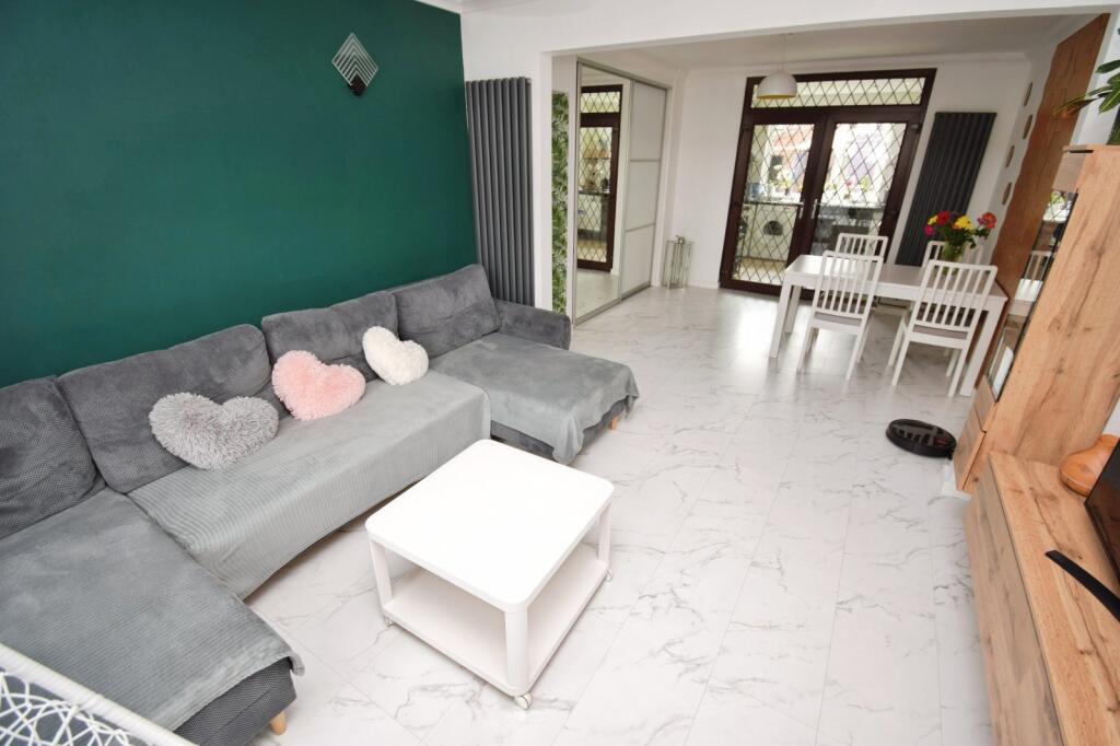 Living/Dining Room