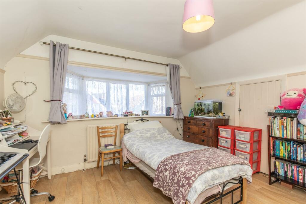 2 Balcombe Avenue24.jpg