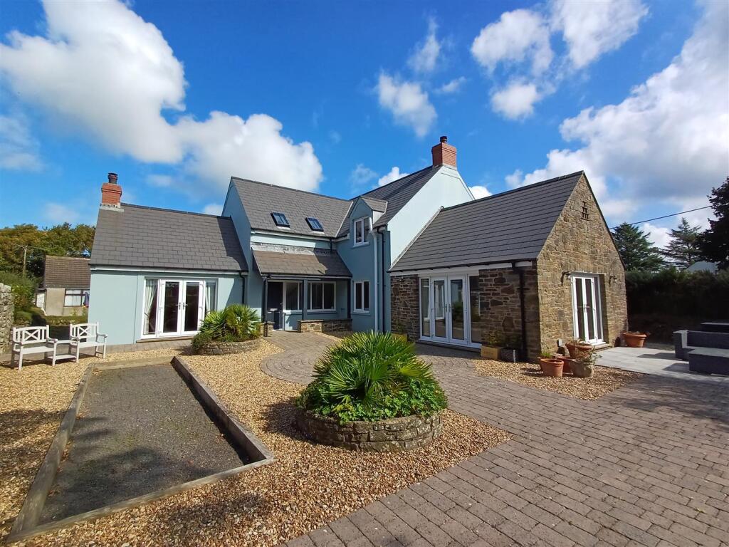 Another front photo 4 whitchurch.jpg