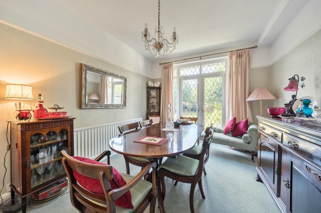 Rear Reception : Dining Room