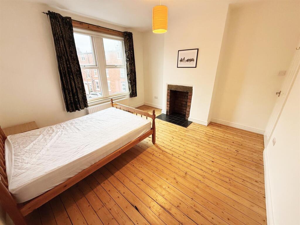 Monk Bridge Street Principal Bedroom 3