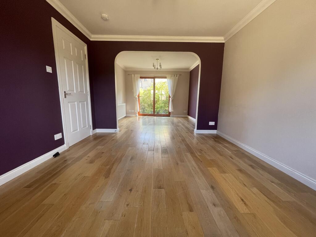 Lounge a.JPG
