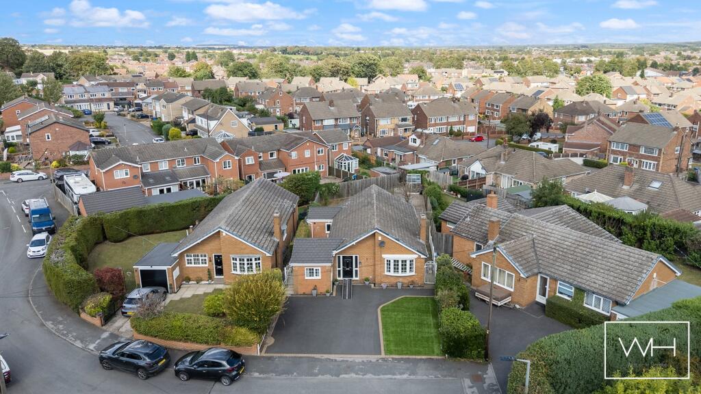 2 Aintree Close, Cus