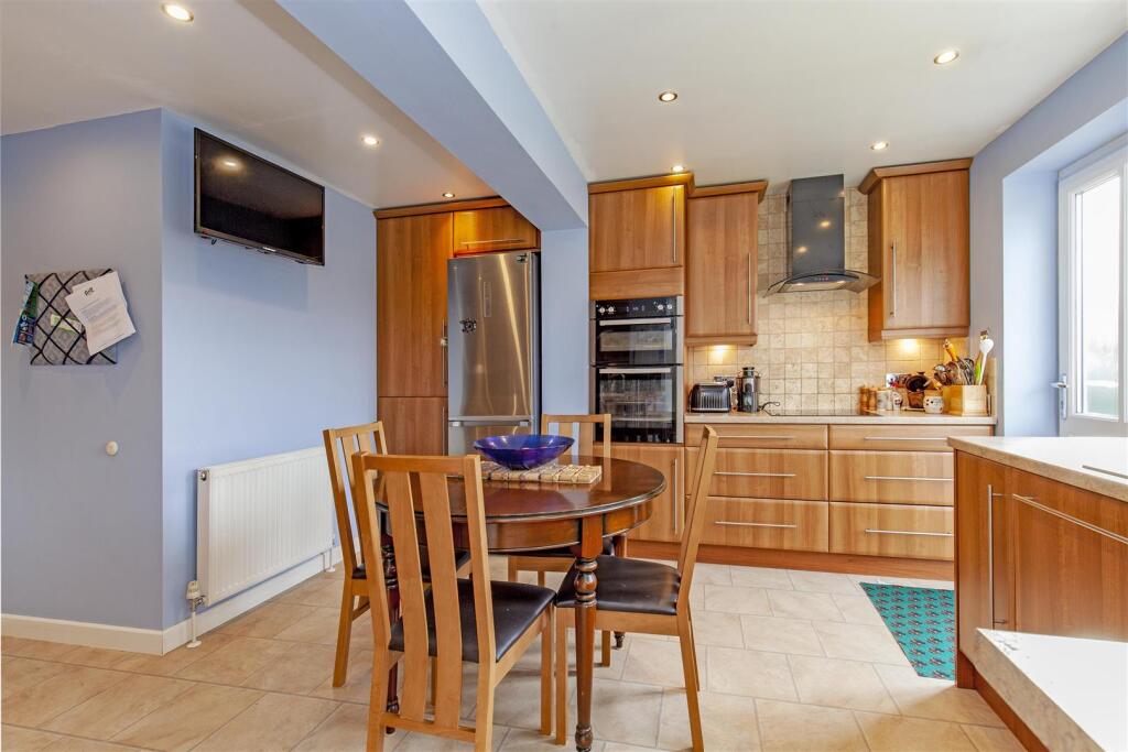 Kitchen-2.jpg