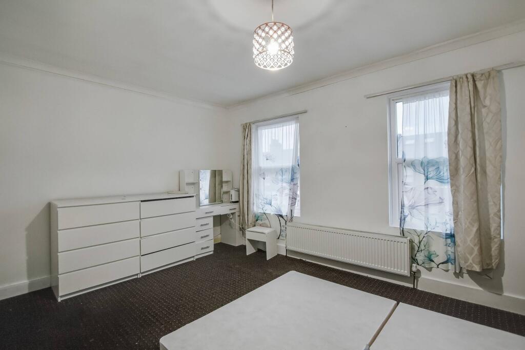 18 Morton Road, Stratford, London E15 4AN